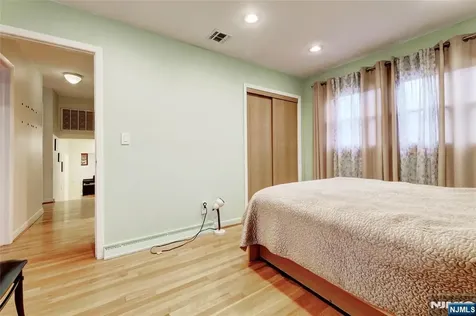 76 Crain Road Paramus NJ 07652
