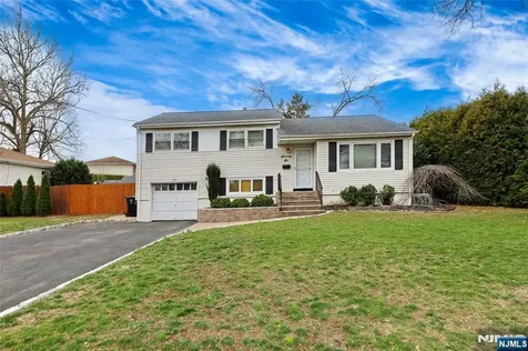 76 Crain Road Paramus NJ 07652