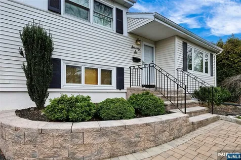 76 Crain Road Paramus NJ 07652