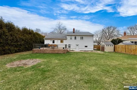 76 Crain Road Paramus NJ 07652