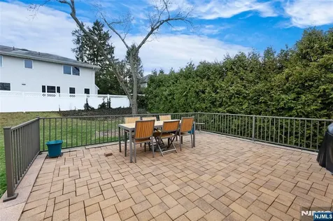 76 Crain Road Paramus NJ 07652