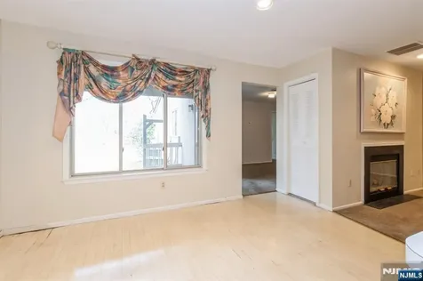 54 Paris Circle West Orange NJ 07052