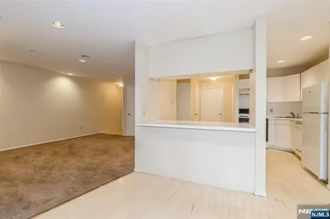 54 Paris Circle West Orange NJ 07052