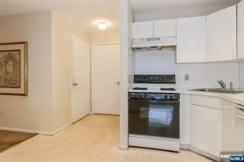 54 Paris Circle West Orange NJ 07052