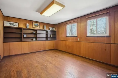 47 Edgemere Road Livingston NJ 07039