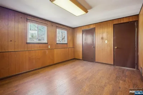 47 Edgemere Road Livingston NJ 07039