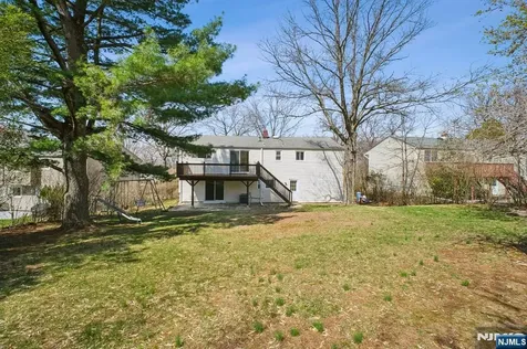 47 Edgemere Road Livingston NJ 07039