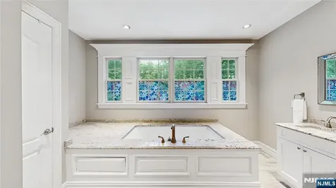 87 Skytop Drive Mahwah NJ 07430