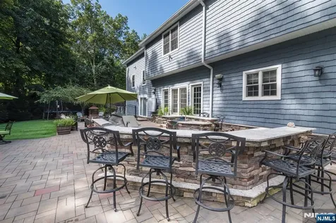 87 Skytop Drive Mahwah NJ 07430