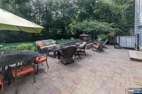 87 Skytop Drive Mahwah NJ 07430