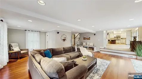 87 Skytop Drive Mahwah NJ 07430