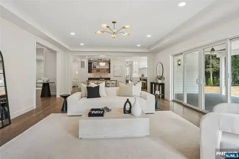 107 Rutland Road Glen Rock NJ 07452