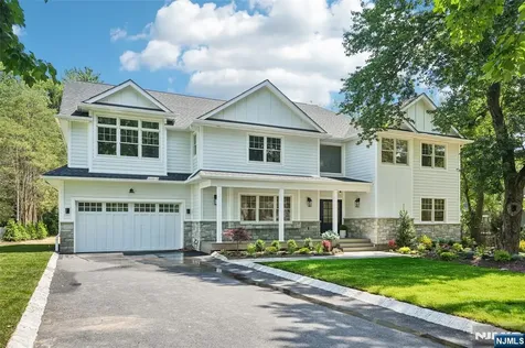 107 Rutland Road Glen Rock NJ 07452