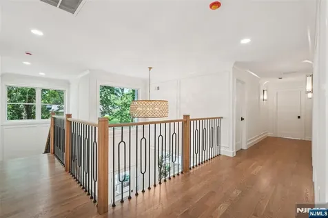 107 Rutland Road Glen Rock NJ 07452