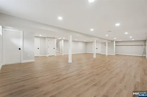 107 Rutland Road Glen Rock NJ 07452