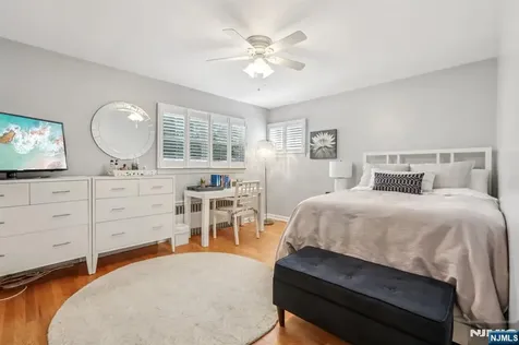 122 Greenway Road Glen Rock NJ 07452