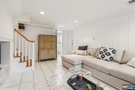 122 Greenway Road Glen Rock NJ 07452