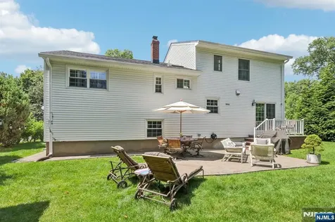 122 Greenway Road Glen Rock NJ 07452