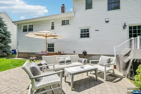 122 Greenway Road Glen Rock NJ 07452