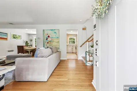 122 Greenway Road Glen Rock NJ 07452