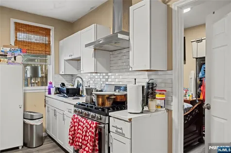 109 Lyon Street Paterson NJ 07524
