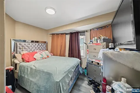109 Lyon Street Paterson NJ 07524