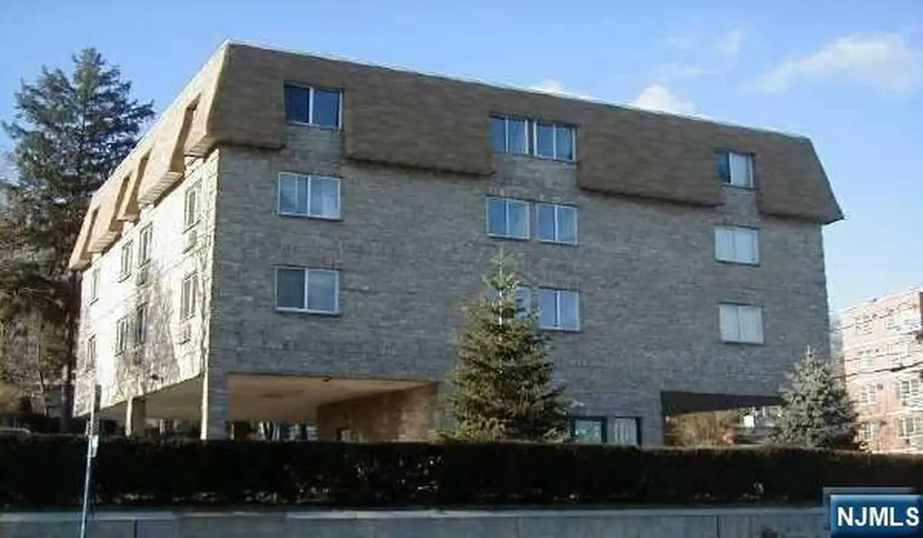 47 Polifly Road Hackensack NJ 07601