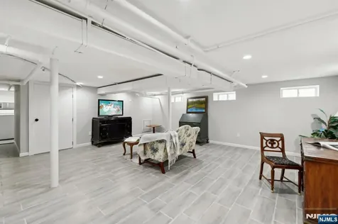 38 Stephen Street Montclair NJ 07042