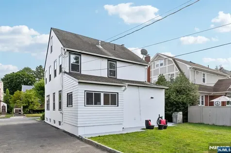 38 Stephen Street Montclair NJ 07042