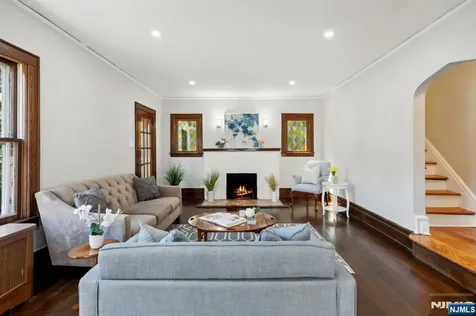38 Stephen Street Montclair NJ 07042