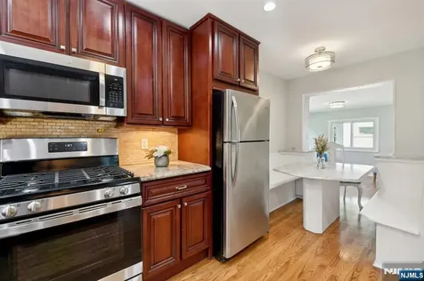 38 Stephen Street Montclair NJ 07042
