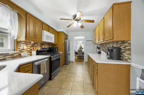 101 Pasadena Place Hawthorne NJ 07506