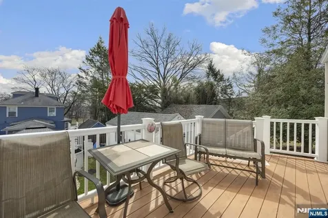 101 Pasadena Place Hawthorne NJ 07506