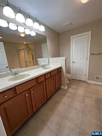 35 Magnolia Way North Haledon NJ 07508