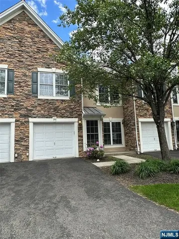 35 Magnolia Way North Haledon NJ 07508