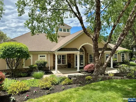 35 Magnolia Way North Haledon NJ 07508