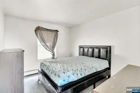 651-653 17th Street Newark NJ 07103