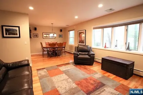 29 Ridge Street Waldwick NJ 07463