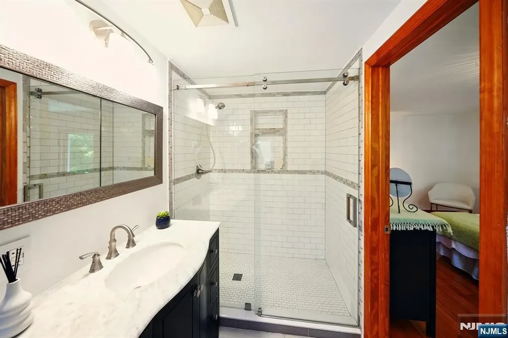 43 Carol Place Bloomfield NJ 07003