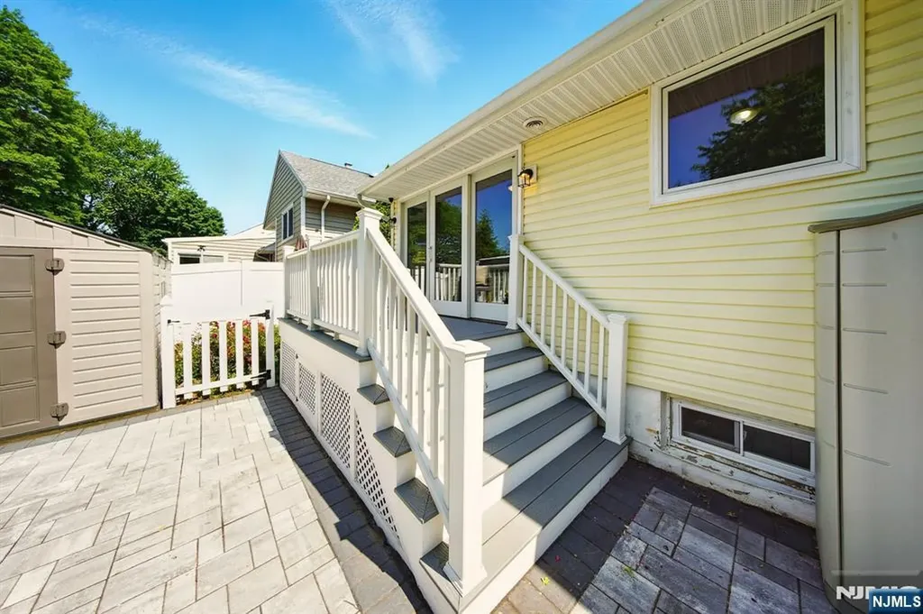 43 Carol Place Bloomfield NJ 07003