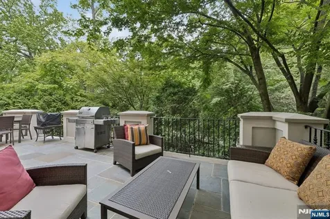 511 Bellaire Drive Demarest NJ 07627