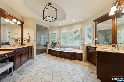 511 Bellaire Drive Demarest NJ 07627