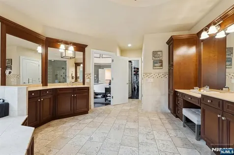 511 Bellaire Drive Demarest NJ 07627