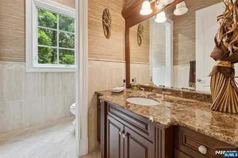 511 Bellaire Drive Demarest NJ 07627