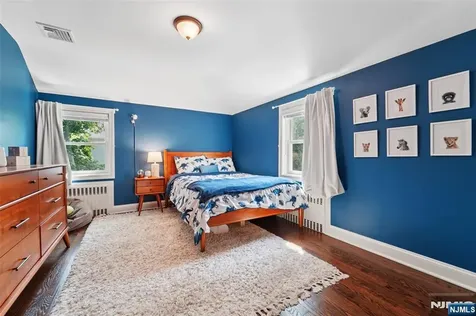473 The Fenway River Edge NJ 07661