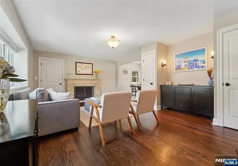 473 The Fenway River Edge NJ 07661