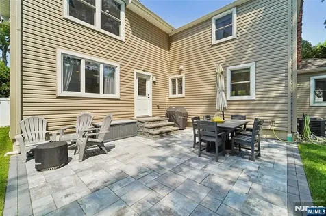 473 The Fenway River Edge NJ 07661