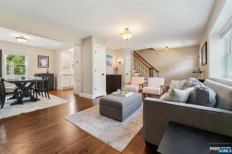 473 The Fenway River Edge NJ 07661
