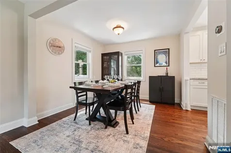 473 The Fenway River Edge NJ 07661
