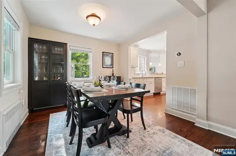 473 The Fenway River Edge NJ 07661